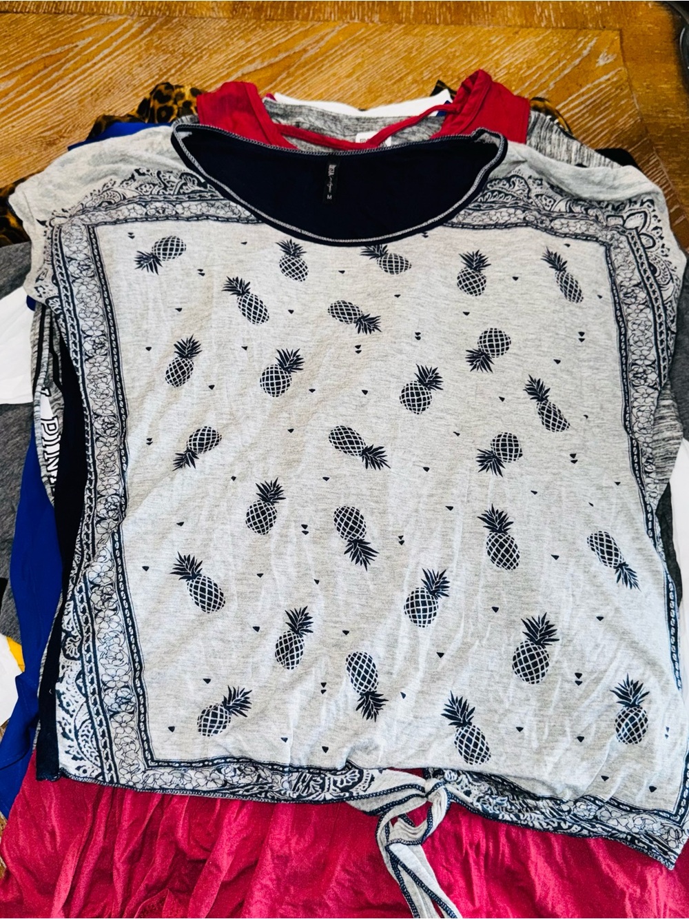 Womens size medium bundle! 11 tops